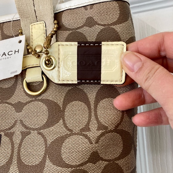 NWT Coach Heritage Stripe small tote white, brown and yellow - Picture 3 of 16